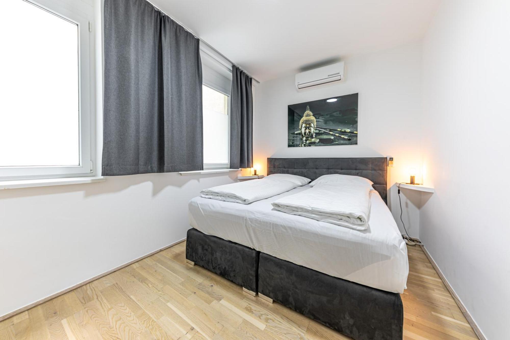 Christian Apartments Oper - Contactless Check In Вена Экстерьер фото