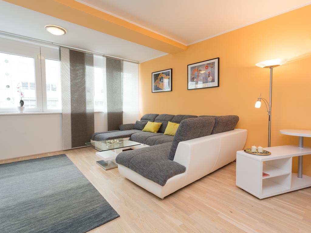 Christian Apartments Oper - Contactless Check In Вена Экстерьер фото