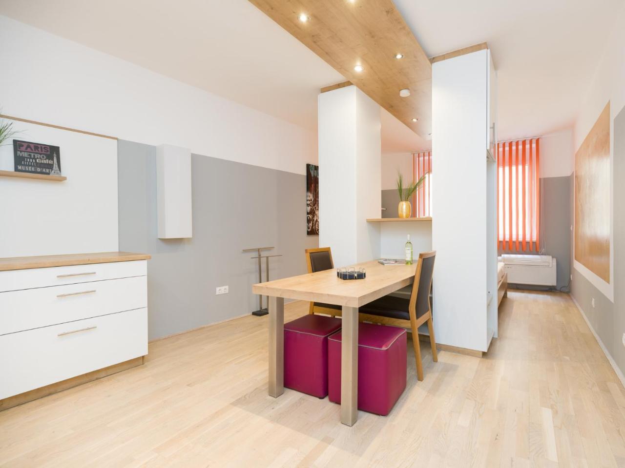 Christian Apartments Oper - Contactless Check In Вена Экстерьер фото