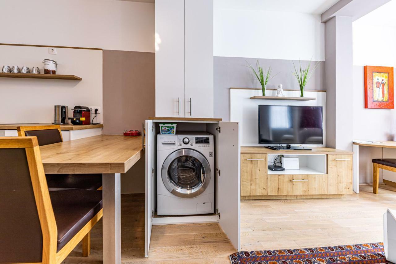 Christian Apartments Oper - Contactless Check In Вена Экстерьер фото